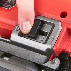 Wyrzynarka z uchwytem żelazowym MILWAUKEE® M18 FJS-0X